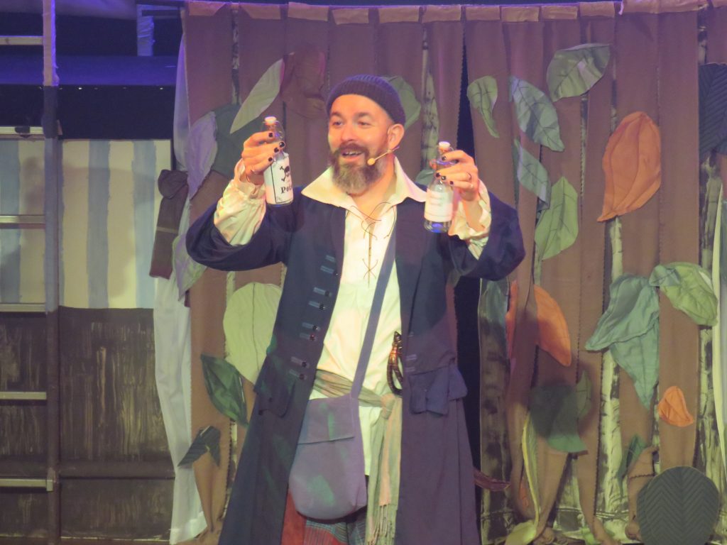 Smee, the poison and the medicine